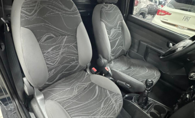 Strada Working: a picape que entrega resultado de verdade — robusta, econômica e pronta para o trabalho sem desculpas.-2