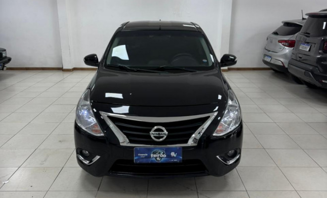 Nissan Versa SL 1.6 16V Automático 2018 • Completo • Excelente Custo-Benefício-0