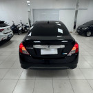 Nissan Versa SL 1.6 16V Automático 2018 • Completo • Excelente Custo-Benefício-7