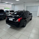 Nissan Versa SL 1.6 16V Automático 2018 • Completo • Excelente Custo-Benefício-8