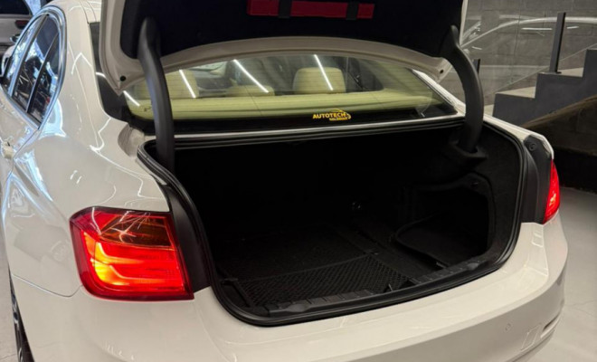 BMW 320iA 2.0 Turbo/ActiveFlex 16V/GP  4p 2014 Gasolina-2