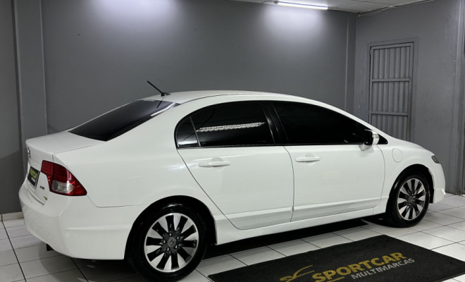 Honda Civic Sed. LXL/ LXL SE 1.8 Flex 16V Aut. 2011 Flex-6