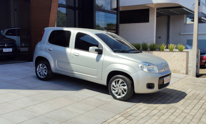 Fiat UNO VIVACE/RUA 1.0 EVO Fire Flex 8V 5p 2011 Flex