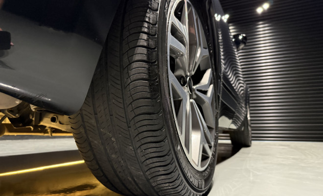 Land Rover Range R. VE. R-Dyn SE 2.0 4x4 300cv Aut. 2020 Gasolina-13