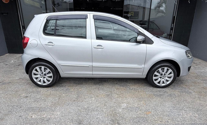VW - VolksWagen Fox 1.0 Mi Total Flex 8V 5p 2010 Flex-4