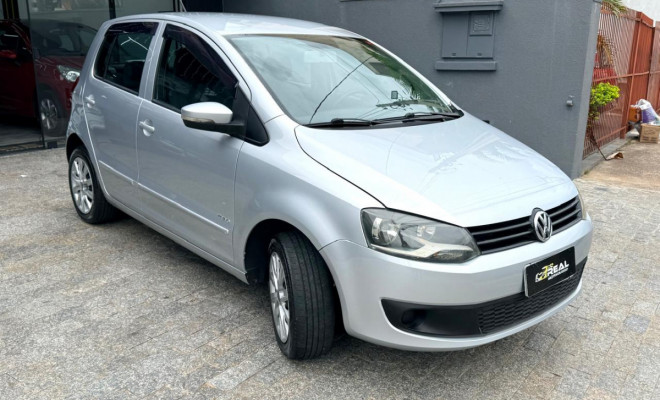 VW - VolksWagen Fox 1.0 Mi Total Flex 8V 5p 2010 Flex-10