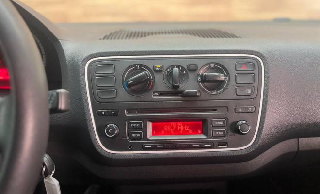 VW - VolksWagen up! take 1.0 T. Flex 12V 3p 2016 Flex-8