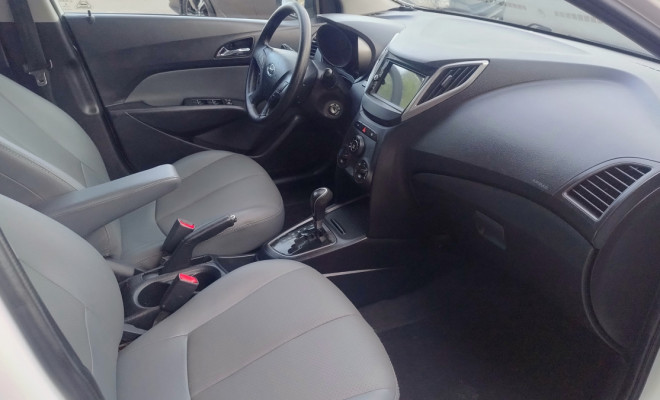 Hyundai HB20X Style 1.6 Flex 16V Aut. 2015 Flex-9