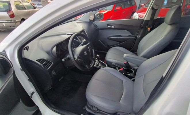 Hyundai HB20X Style 1.6 Flex 16V Aut. 2015 Flex-11