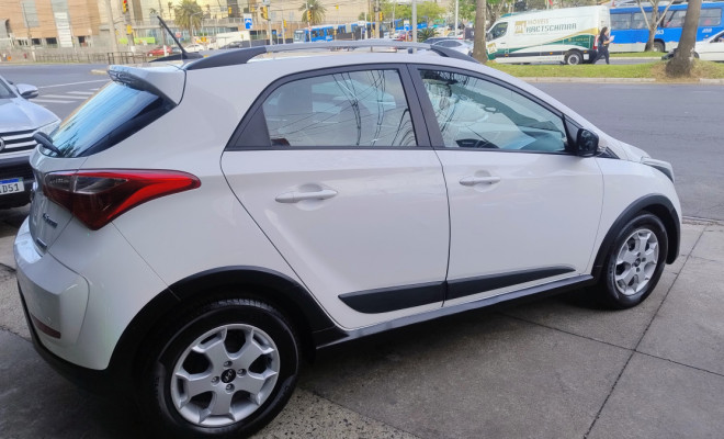 Hyundai HB20X Style 1.6 Flex 16V Aut. 2015 Flex-10
