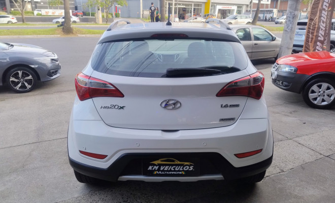 Hyundai HB20X Style 1.6 Flex 16V Aut. 2015 Flex-14
