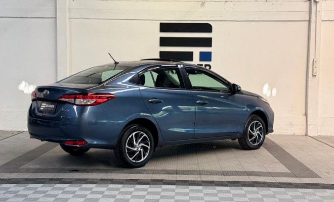 Toyota YARIS XLS 1.5 Flex 16V 5p Aut. 2023 Flex-4