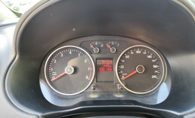 VW - VolksWagen VOYAGE TREND 1.6 Mi Total Flex 8V 4p 2014 Flex-4