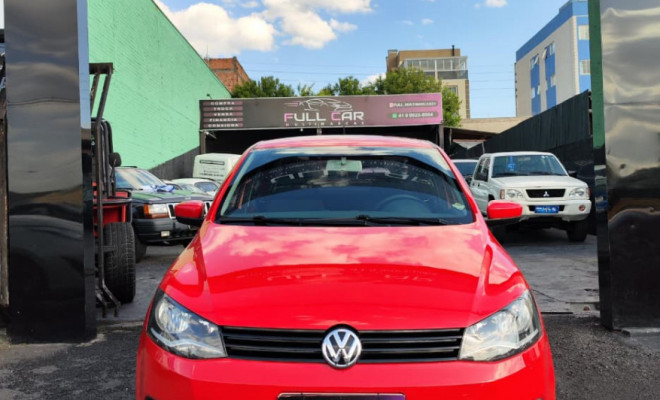 VW - VolksWagen VOYAGE TREND 1.6 Mi Total Flex 8V 4p 2014 Flex-0