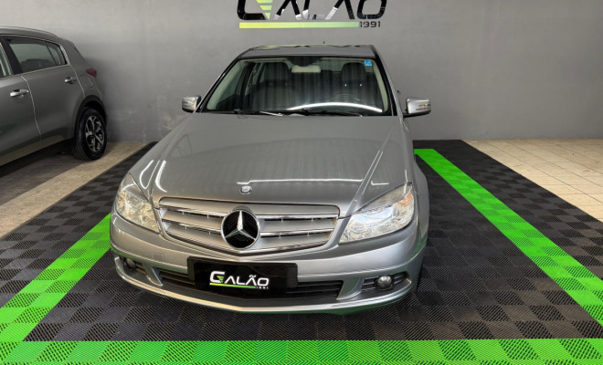 Mercedes-Benz C-180 CGI Classic 1.8 16V 156cv Aut. 2011 Gasolina