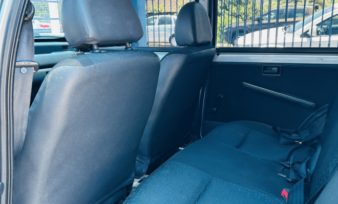 Fiat Uno Mille Celeb. WAY ECON. 1.0 F.Flex 4p 2010 Flex-6