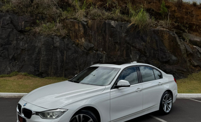 BMW 328iA Plus 2.0 TB 16V 245cv 4p 2013 Gasolina-2