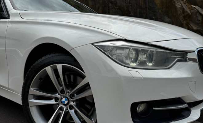 BMW 328iA Plus 2.0 TB 16V 245cv 4p 2013 Gasolina-0