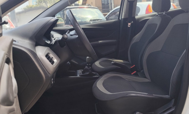 GM - Chevrolet ONIX HATCH LS 1.0 8V FlexPower 5p Mec. 2015 Flex-5