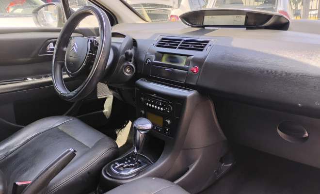 Citroën C4 GLX 2.0 Flex 16V 5p Aut. 2011 Flex-4