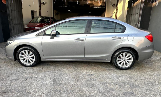 Honda Civic Sedan LXR 2.0 Flexone 16V Aut. 4p 2014 Flex-10