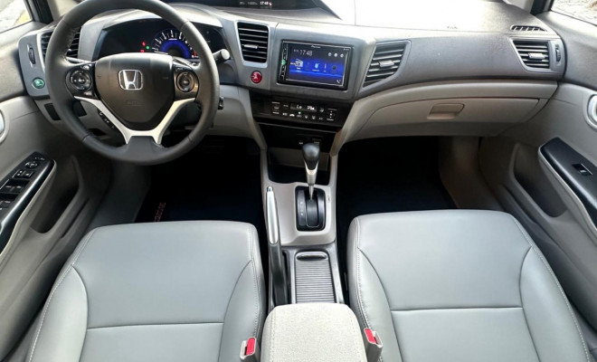 Honda Civic Sedan LXR 2.0 Flexone 16V Aut. 4p 2014 Flex-4