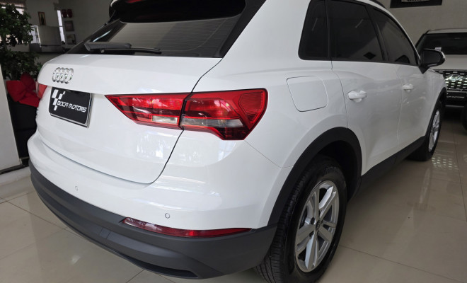 Audi Q3 Black S Line 1.4 TFSI S-tronic 2021 Gasolina-3