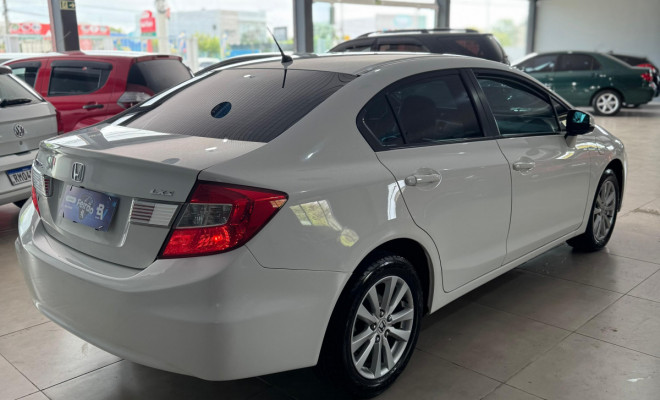 Honda Civic Sedan LXR 2.0 Flexone 16V Aut. 4p 2014 Flex-6