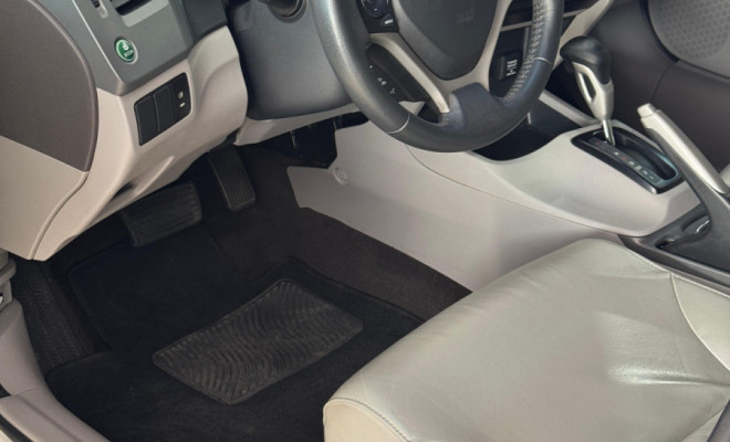 Honda Civic Sedan LXR 2.0 Flexone 16V Aut. 4p 2014 Flex-13