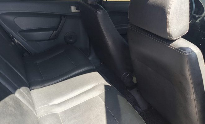 VW - VolksWagen Parati 1.6Mi/1.6Mi City/T.Field T.Flex 2006 Flex-9