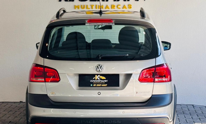 VW - VolksWagen SpaceCross I MOTION 1.6 Mi Total Flex 8V 2013 Flex-2