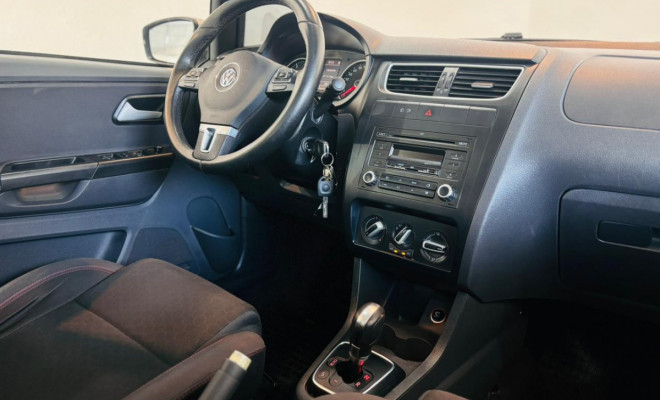 VW - VolksWagen SpaceCross I MOTION 1.6 Mi Total Flex 8V 2013 Flex-9