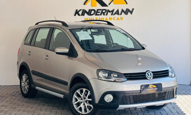 VW - VolksWagen SpaceCross I MOTION 1.6 Mi Total Flex 8V 2013 Flex
