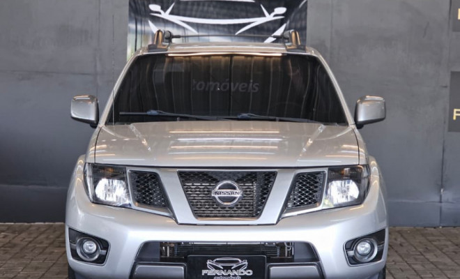 Nissan Frontier SV AT. CD 4x4 2.5 TB Dies. Aut. 2015 Diesel-8