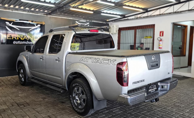 Nissan Frontier SV AT. CD 4x4 2.5 TB Dies. Aut. 2015 Diesel-9