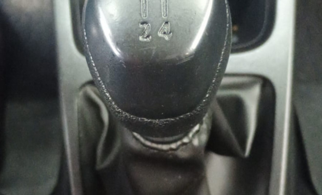 Renault KWID Zen 1.0 Flex 12V 5p Mec. 2024 Flex-15