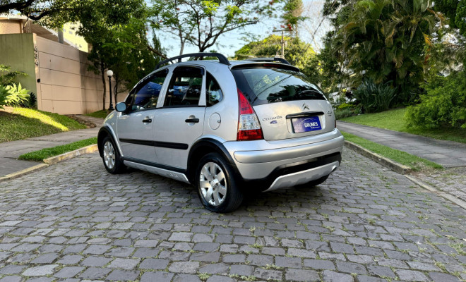 Citroën C3 XTR 1.4 Flex 8V 5p 2011 Flex-14