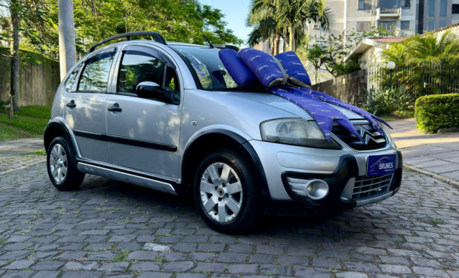 Citroën C3 XTR 1.4 Flex 8V 5p 2011 Flex