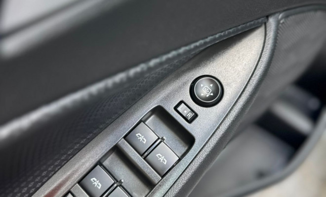 GM - Chevrolet ONIX SEDAN Plus 1.0 12V TB Flex Aut. 2025 Flex-6