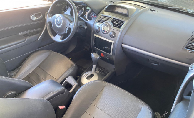 Renault Megane Coupé Cabriolet Dynamique 2.0 Aut 2009 Gasolina-10