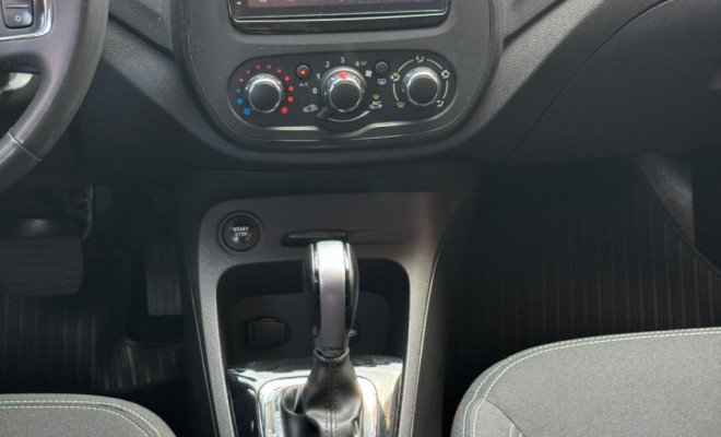 Captur Life 1.6 Automático 2019 - Design que atrai olhares, tecnologia que facilita sua vida! Captur Life 1.6 Automático 2019.-9