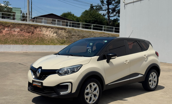 Captur Life 1.6 Automático 2019 - Design que atrai olhares, tecnologia que facilita sua vida! Captur Life 1.6 Automático 2019.