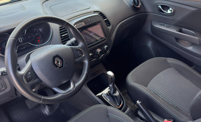 Captur Life 1.6 Automático 2019 - Design que atrai olhares, tecnologia que facilita sua vida! Captur Life 1.6 Automático 2019.-7