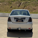 Fiesta Sedan 1.6 2011: O sedan completo e confiável que cabe no seu bolso!-1