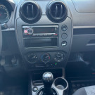 Fiesta Sedan 1.6 2011: O sedan completo e confiável que cabe no seu bolso!-4