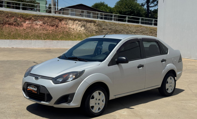 Fiesta Sedan 1.6 2011: O sedan completo e confiável que cabe no seu bolso!