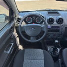 Fiesta Sedan 1.6 2011: O sedan completo e confiável que cabe no seu bolso!-3