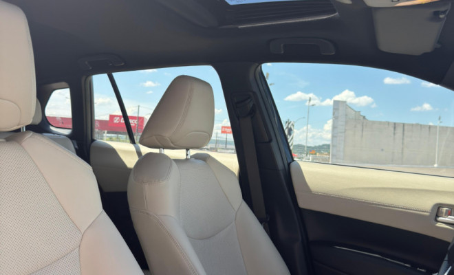 Corolla Cross XRX 1.8 Aut. Híbrido 2023 -  Economia, luxo e tecnologia-7