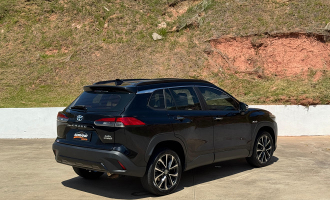 Corolla Cross XRX 1.8 Aut. Híbrido 2023 -  Economia, luxo e tecnologia-2