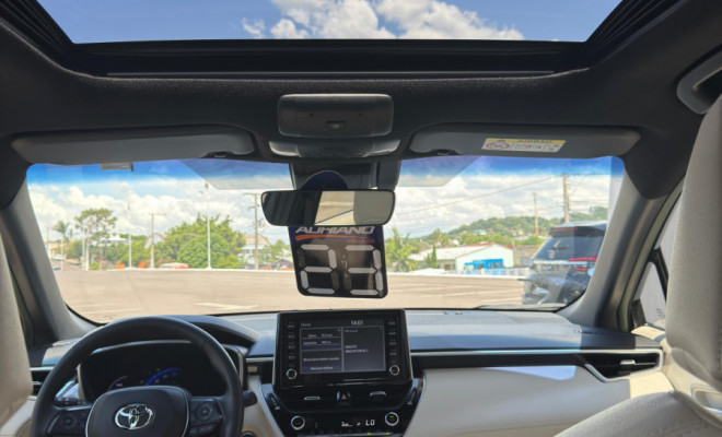 Corolla Cross XRX 1.8 Aut. Híbrido 2023 -  Economia, luxo e tecnologia-8